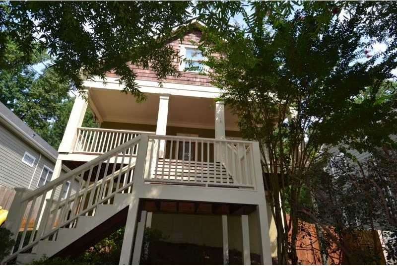Exterior Front. Very spacious home in unicorporate