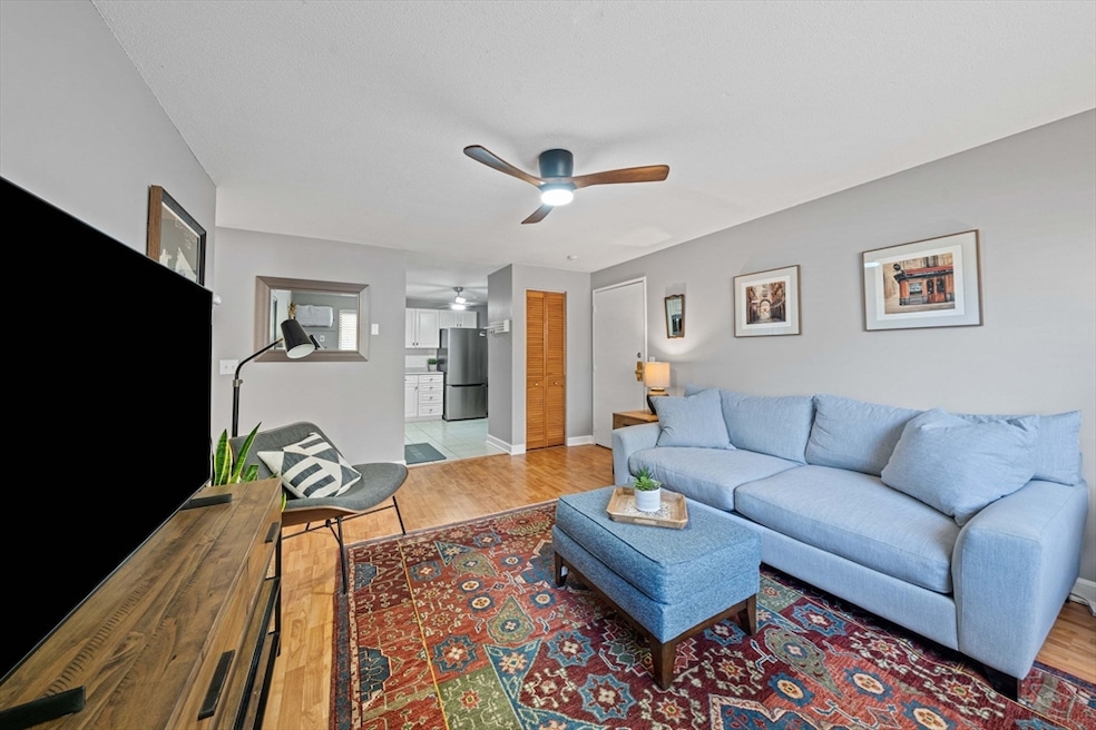 Sandlewood Pointe Condominiums unit 301C, Amesbury, MA 01913 - photo 1