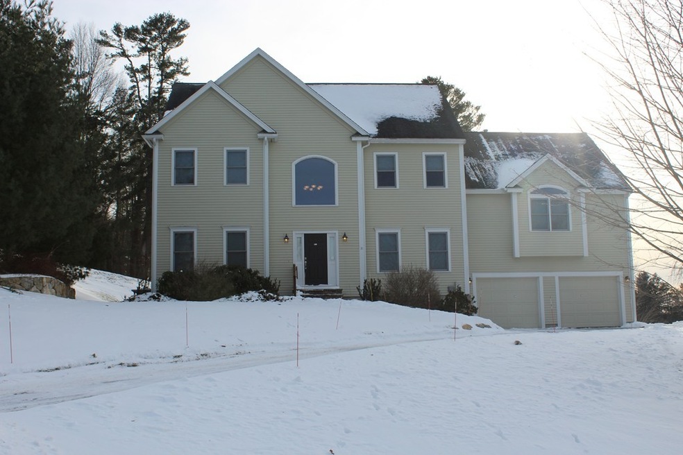 31 Meadow Ln, Southborough, MA 01772 - photo 1