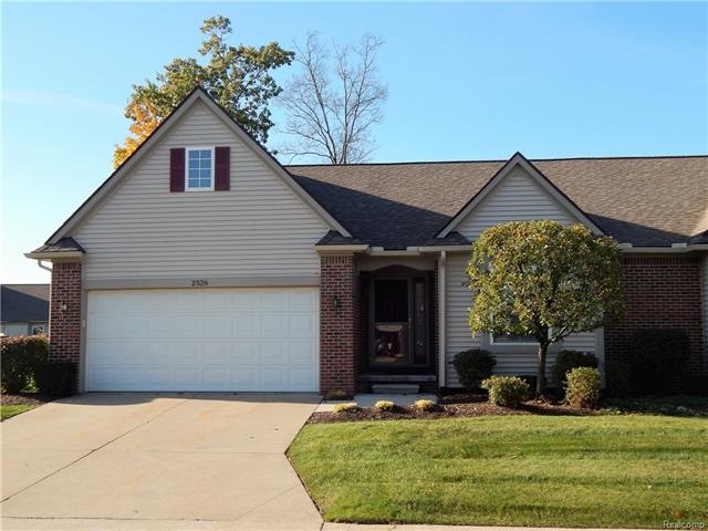 FRONT ENTRY OF RANCH CONDO END UNIT