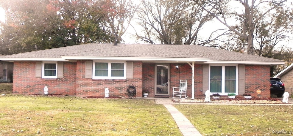 233 W Vanderbilt Loop, Montgomery, AL 36109 - photo 1