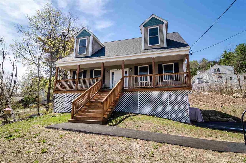 788 Mammoth Rd, Manchester, NH 03104 - photo 1