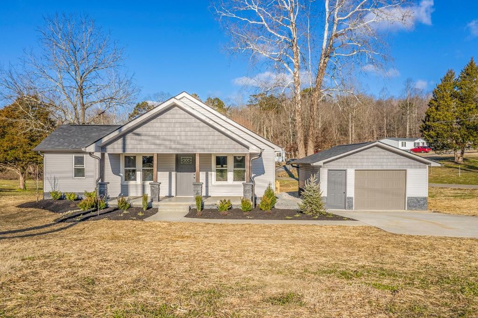 152 NW Lakeway, Morristown, TN 37814 - photo 1