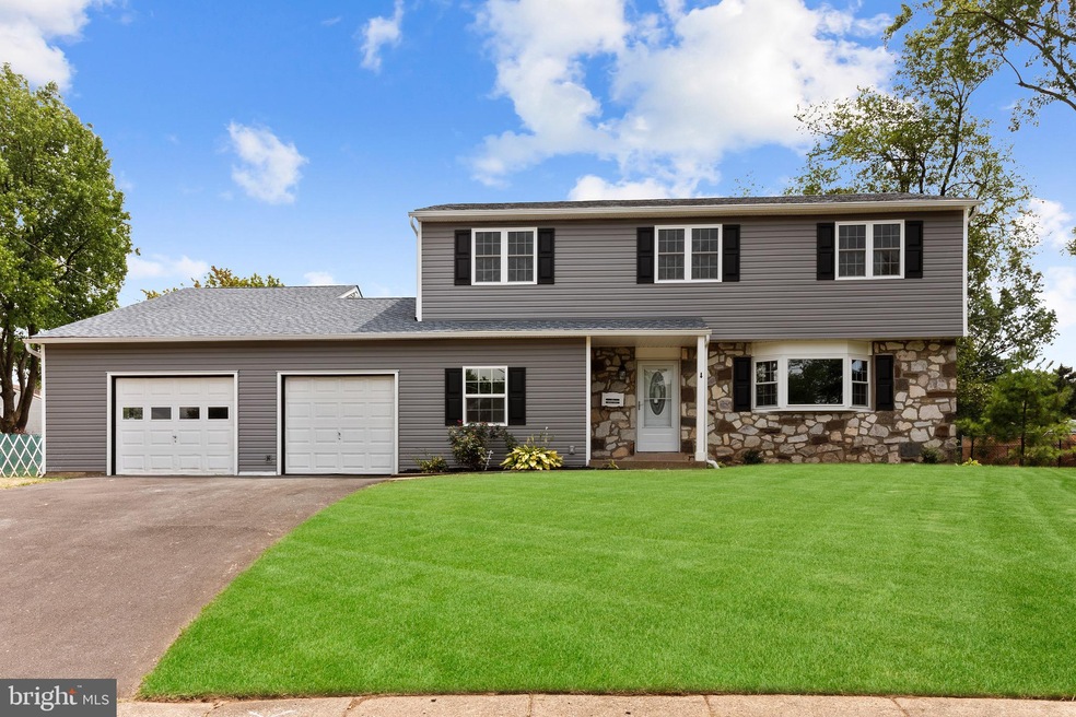 606 Murray Cir, Warminster, PA 18974 - photo 1