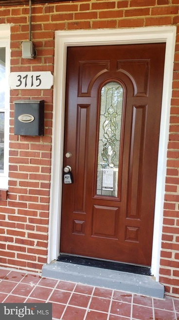 3715 Greenvale Rd, Baltimore, MD 21229 - photo 1