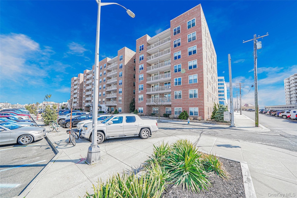 Sherwood House unit 5 O, Long Beach, NY 11561 - photo 1