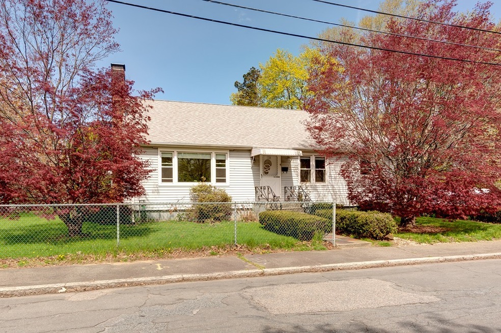 4 Bates Rd, Framingham, MA 01702 - photo 1