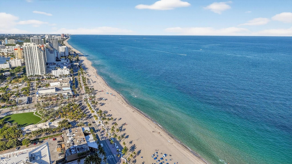 The Venetian Condominiums unit 307, Fort Lauderdale, FL 33316 - photo 1