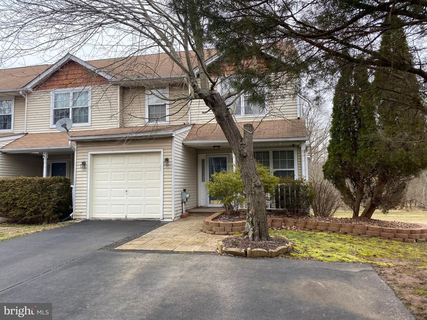 55 Cottonwood Dr, Southampton, PA 18966 - photo 1