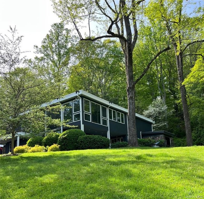 237 Upper Shad Rd, Pound Ridge, NY 10576 - photo 1