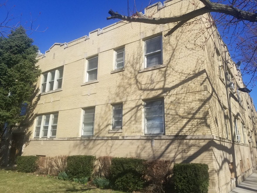 5302 W Nelson St unit 1, Chicago, IL 60641 - photo 1