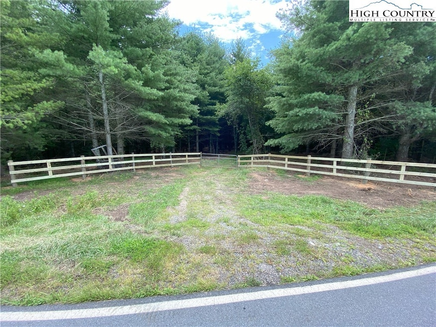 For Sale $997,500 • Co-Listing Agent