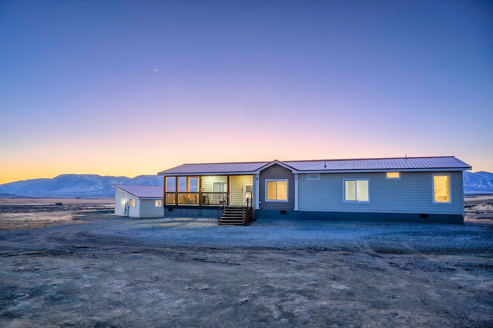 For Sale $695,000 • Co-Listing Agent
