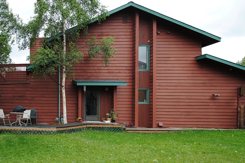Large Yard to Front door