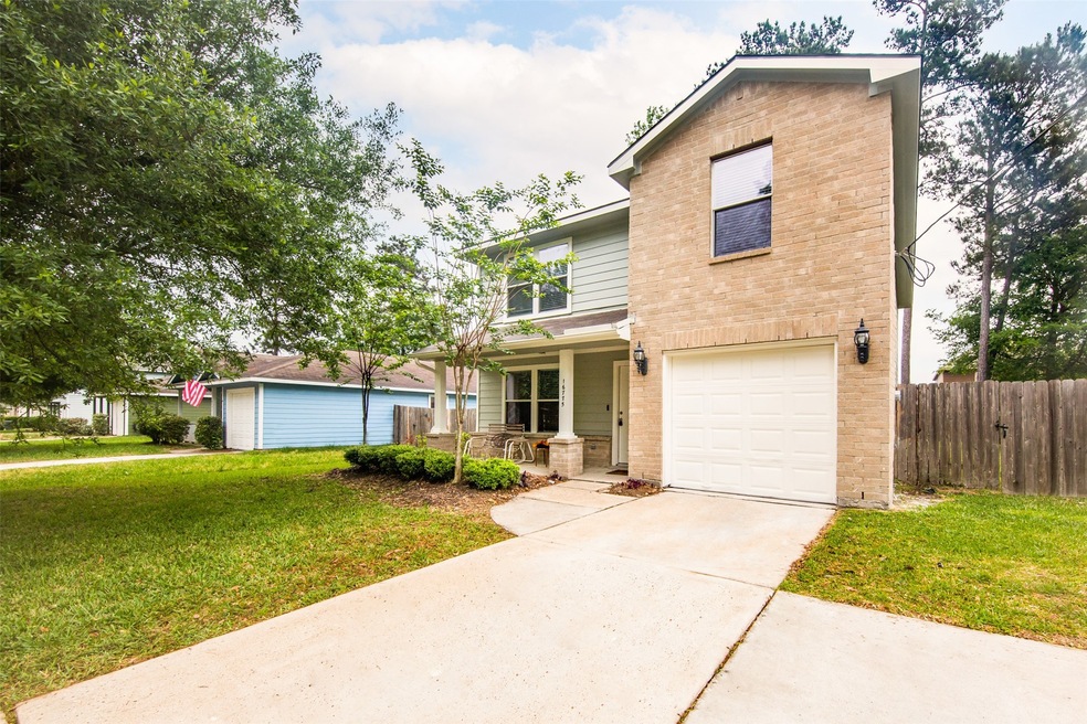 16775 Fallen Timbers Dr, Conroe, TX 77385 - photo 1