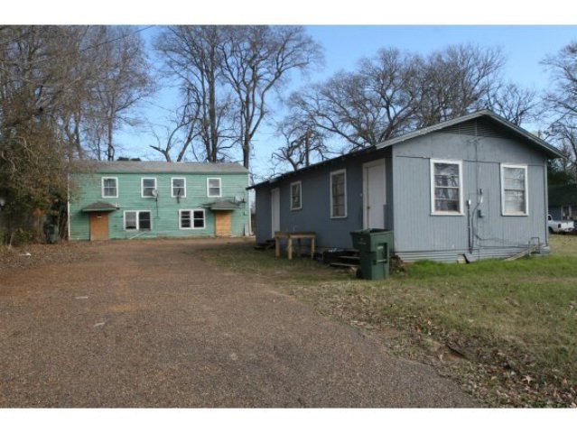 717,719, Swift St, Nacogdoches, TX 75961 - photo 1