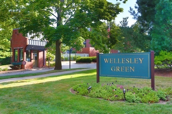 Wellesley Green Condominiums unit 202, Wellesley, MA 02482 - photo 1