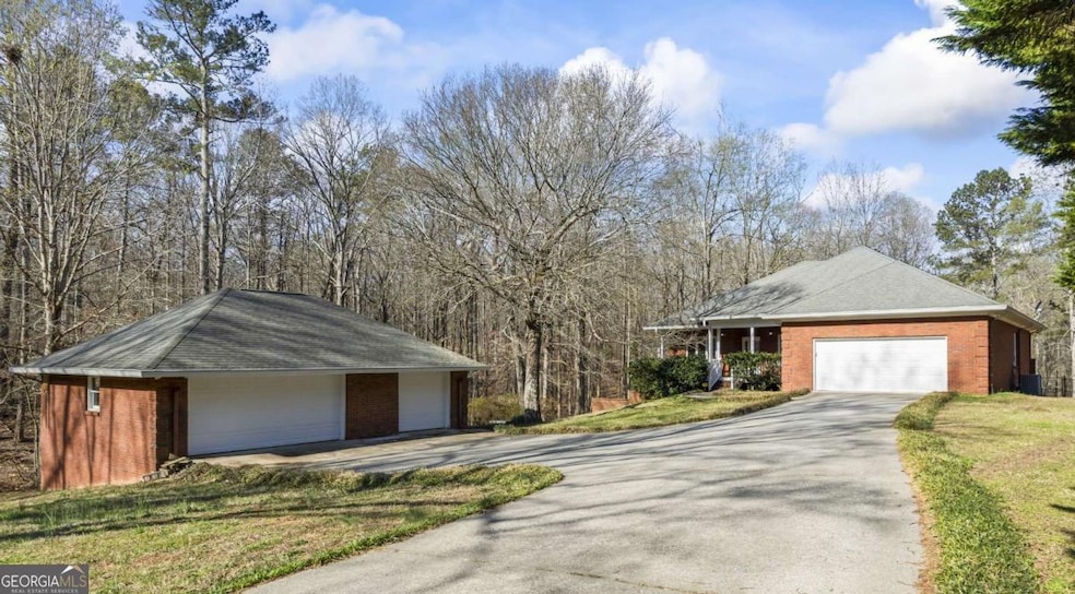 5595 Rolling Acres Ln, Cumming, GA 30028 - photo 1