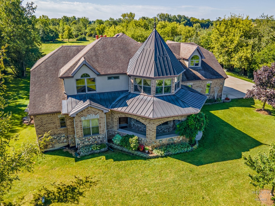 Pending $1,200,000 • Co-Listing Agent