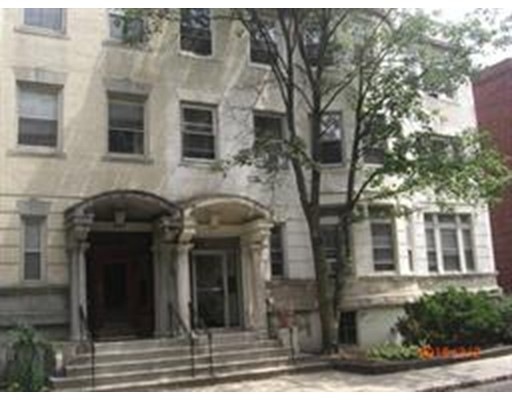 75 Park St unit 4, Brookline, MA 02446 - photo 1