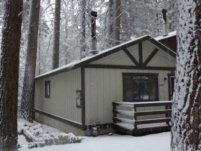 Winter Wonderland has arrived!  Drive to slopes in