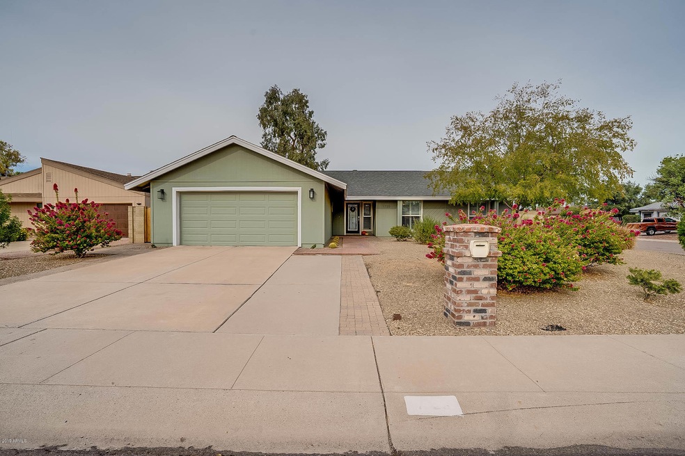 1720 E Laura Ln, Tempe, AZ 85283 - photo 1