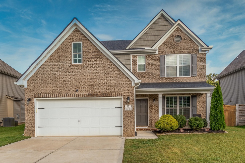 12323 Turkey Crossing Ln, Knoxville, TN 37932 - photo 1