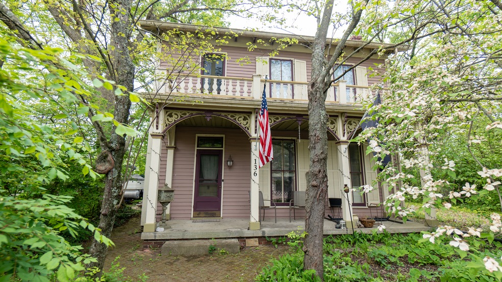 136 S Center St, Plainfield, IN 46168 - photo 1
