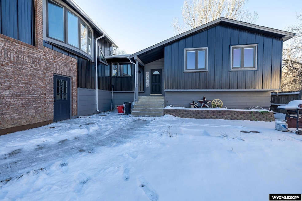 264 Indian Paintbrush St, Casper, WY 82604 - photo 1