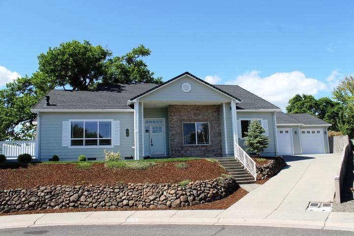 1 Home front with driveway