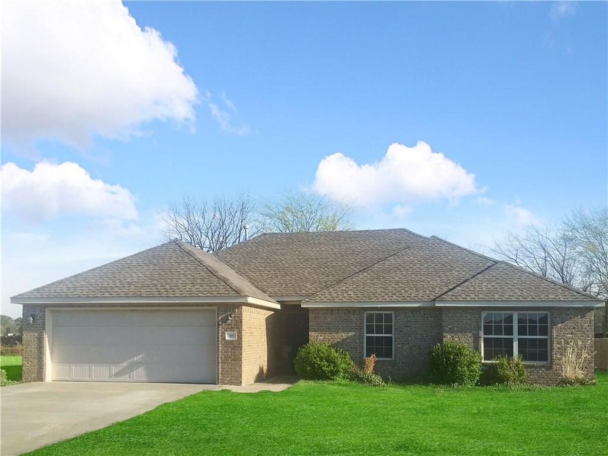 860 White Oak St, Elkins, AR 72727 - photo 1