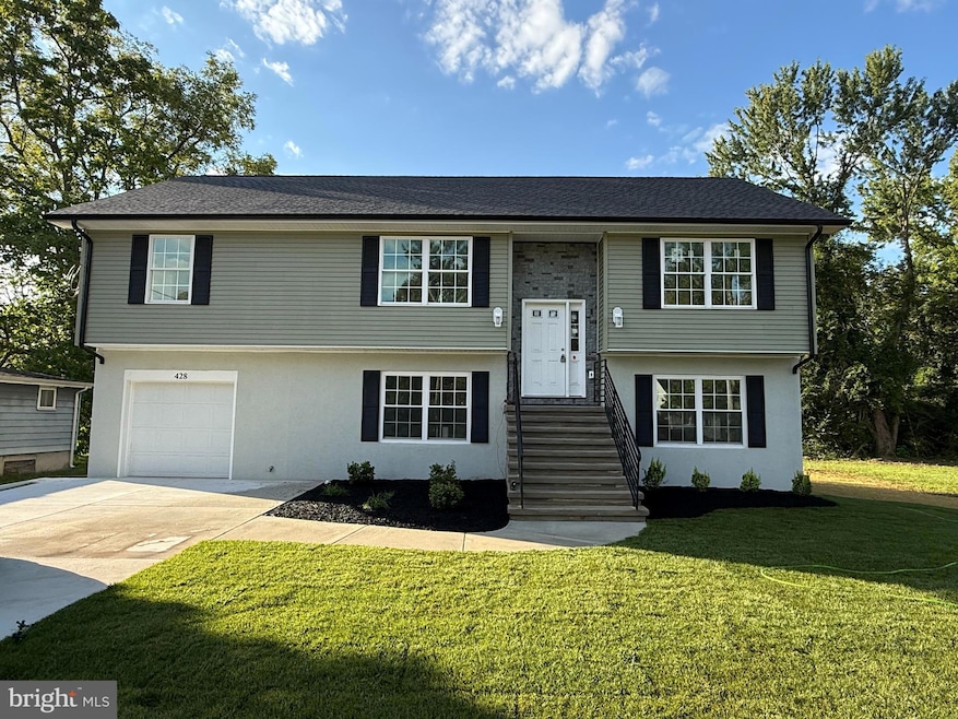 For Sale $459,900 • Co-Listing Agent