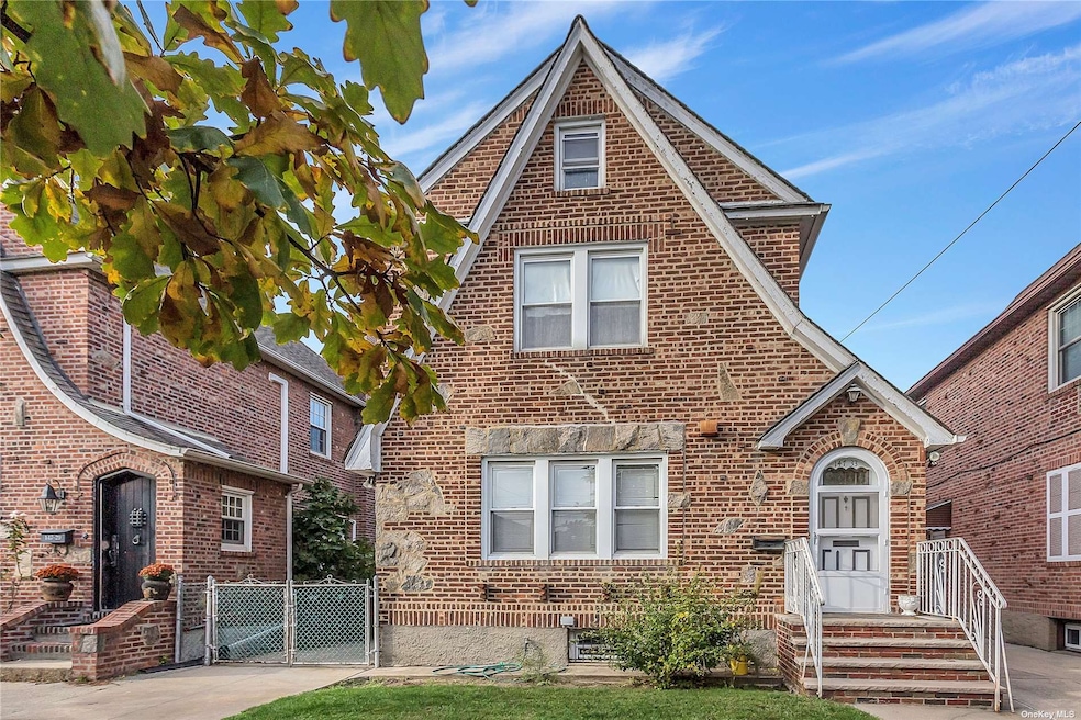 Sold $960,000 • Co-Listing Agent