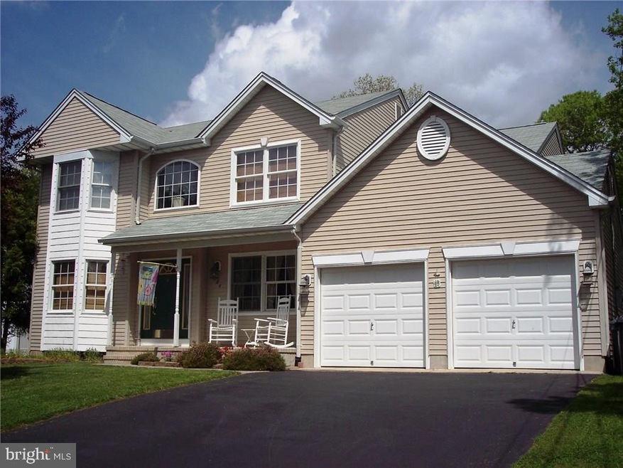 324 Neptune Dr, Manahawkin, NJ 08050 - photo 1