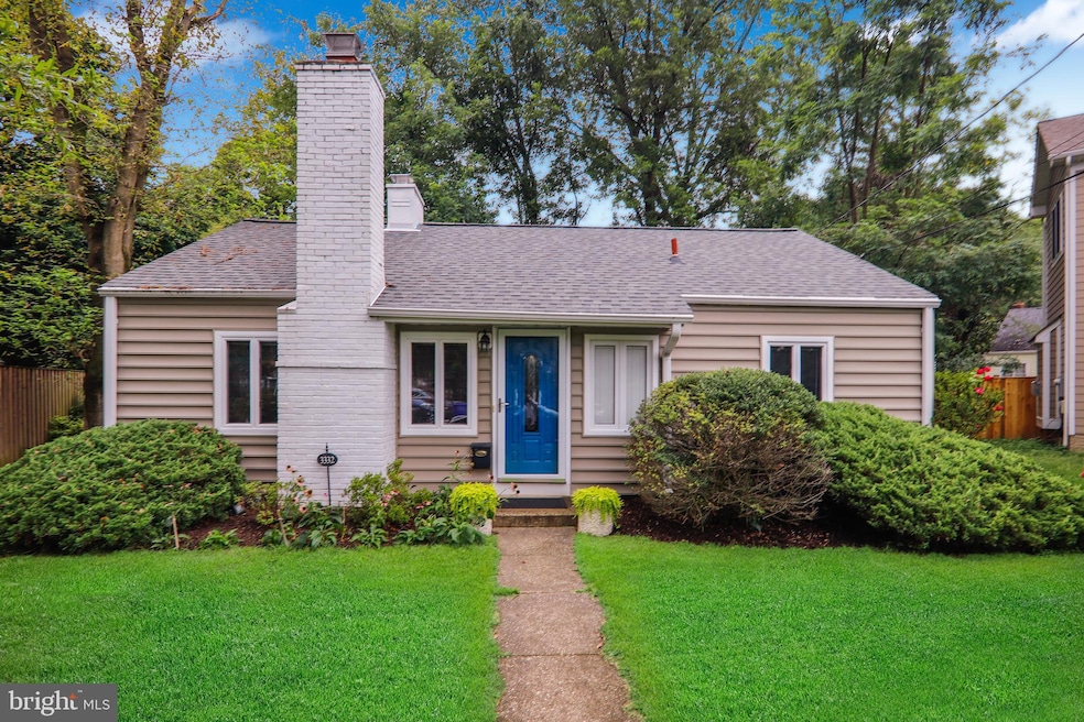 3332 Jones Bridge Ct, Chevy Chase, MD 20815 - photo 1