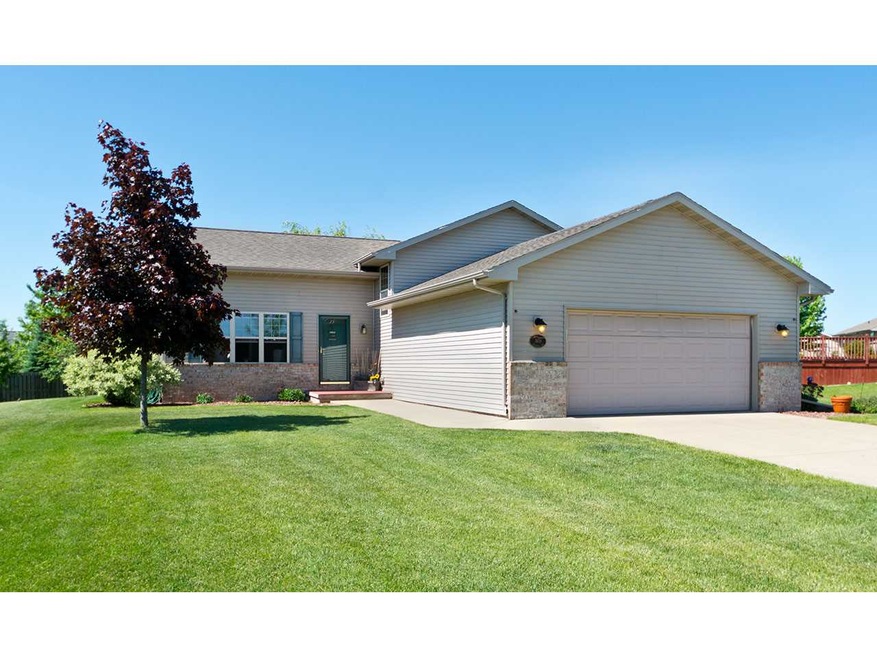 Welcome to 3678 Hoosier Way!
