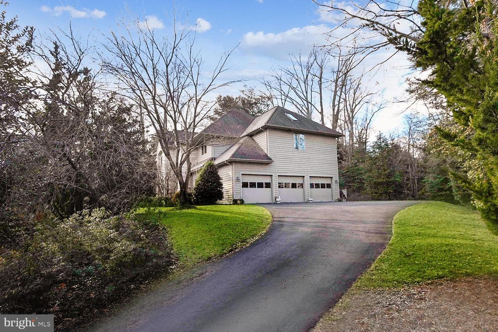 973 Stonington Dr, Arnold, MD 21012 - photo 1