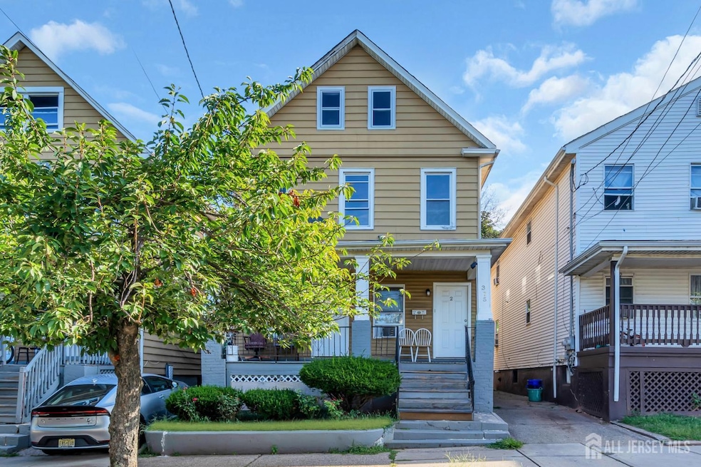 375 Delavan St, New Brunswick, NJ 08901 - photo 1