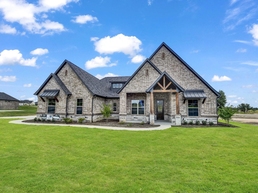 609 Gatlin Pass, Azle, TX 76020 - photo 1