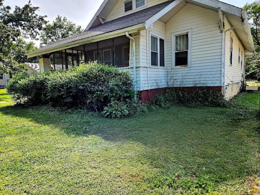 306 N West St, Corydon, IA 50060 - photo 1