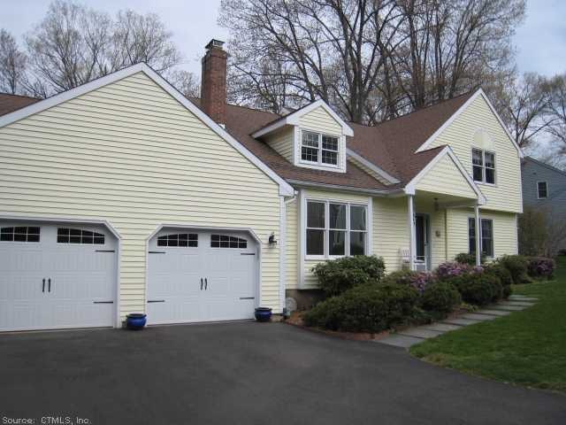 1 Village View Ln, Unionville, CT 06085 - photo 1