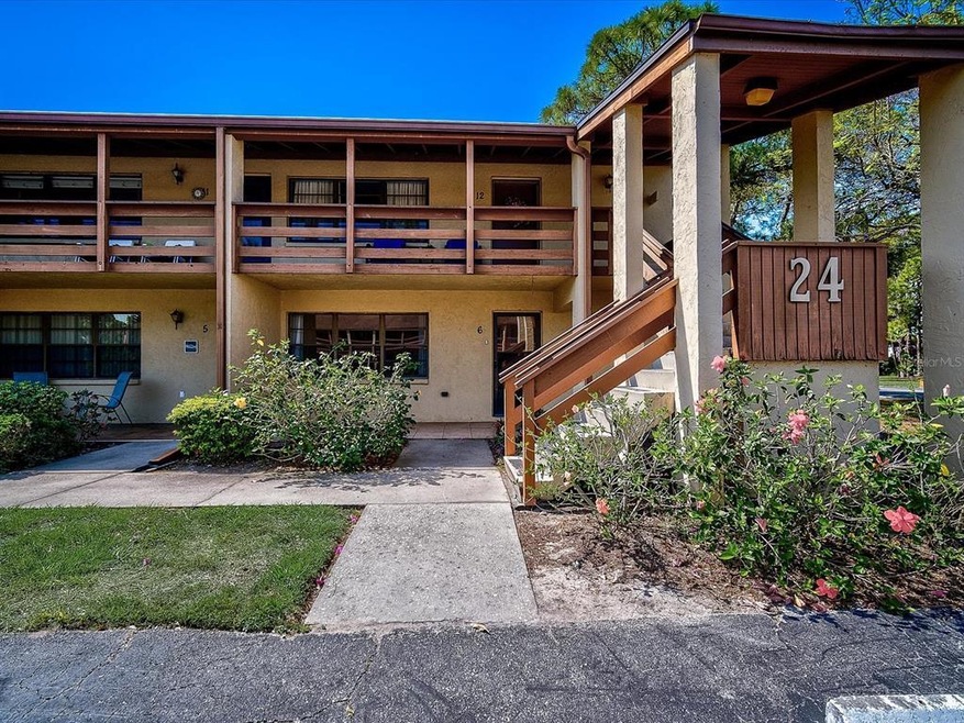 24 Quails Run, #6, Englewood