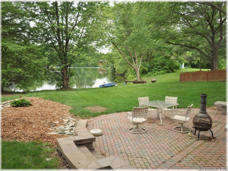 3 Huntleigh Dr, Collinsville, IL 62234 - photo 1