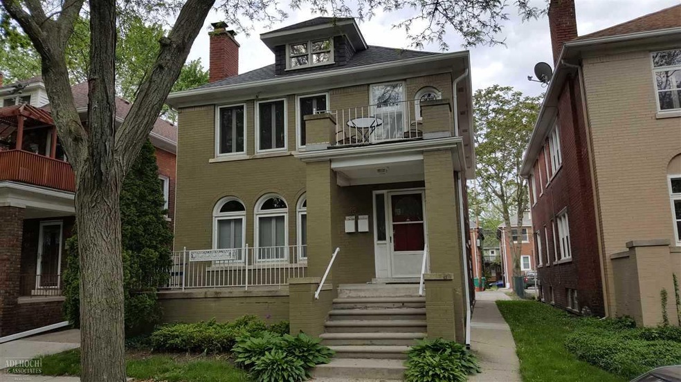 853 Nottingham Rd unit 855, Grosse Pointe Park, MI 48230 - photo 1