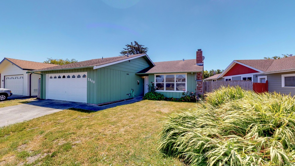 2040 Ernest Way-100