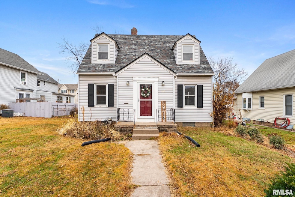 408 E 29th St, Davenport, IA 52803 - photo 1