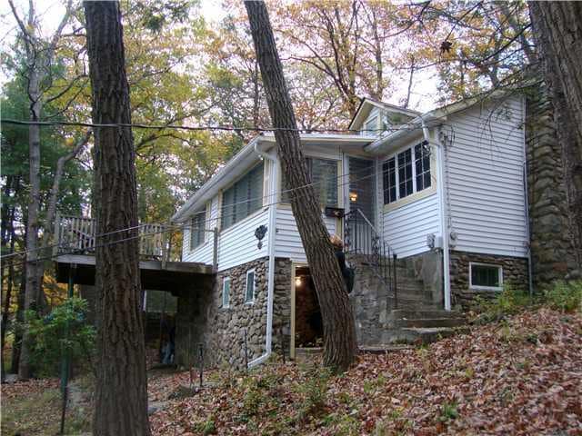 31 Oakwood Trail N, Monroe, NY 10950 - photo 1