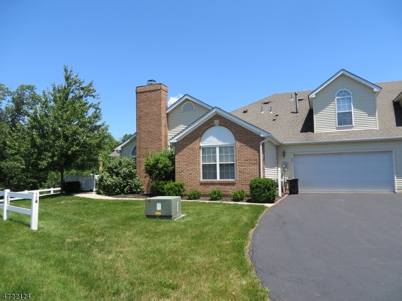 124 Chandler Ct unit 233, Hillsborough, NJ 08844 - photo 1