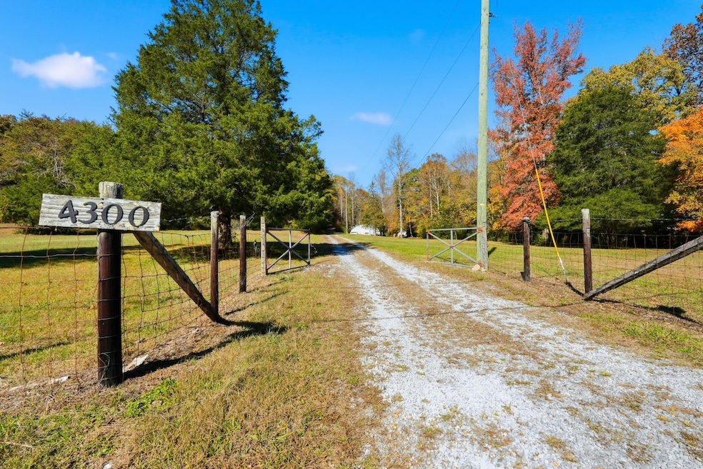 4300 Bull Run Rd, Ashland City, TN 37015 - photo 1