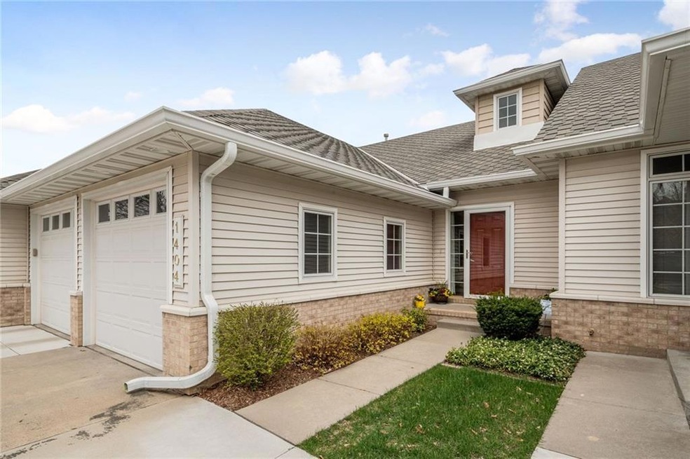 1404 NW 141st St unit 4, Clive, IA 50325 - photo 1